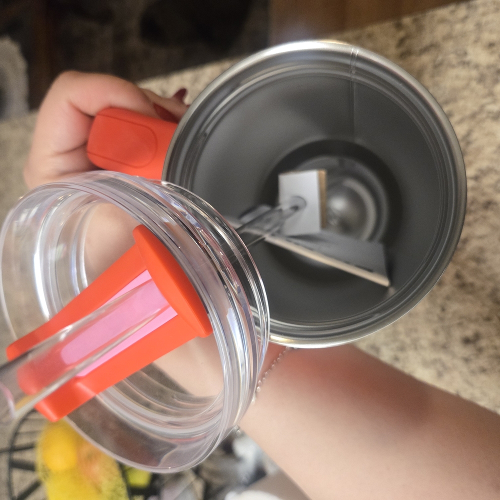 Stanley Valentine Red Quencher H2.0 Tumbler - Picture 3 of 3